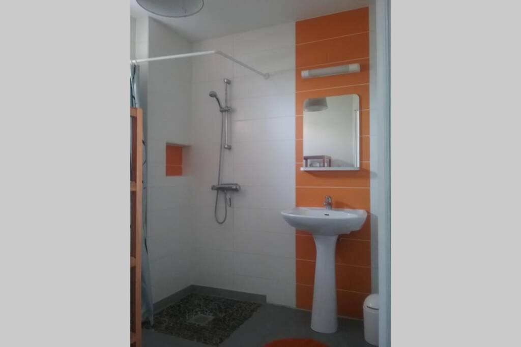 Appartement Le val joyeux à Royan Extérieur photo